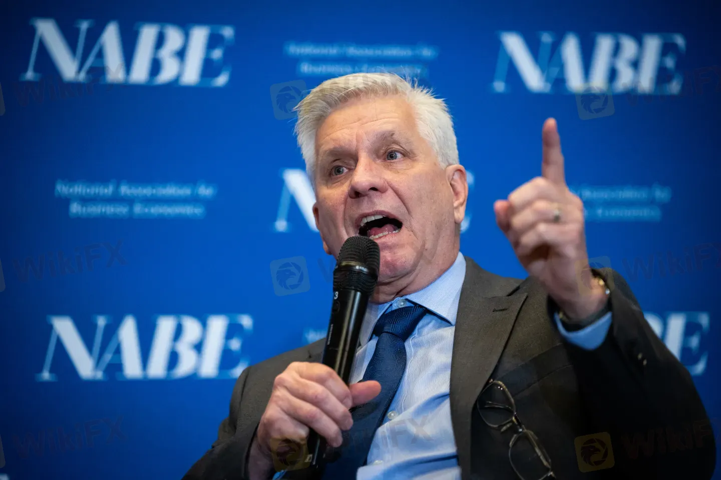 fed-waller-speech-at-nabe.jpg fed-waller-speech-at-nabe.jpg