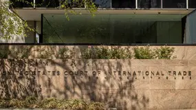 Bộ Tư pháp Mỹ đối diện áp lực phản hồi về hoàn thuế IEEPA