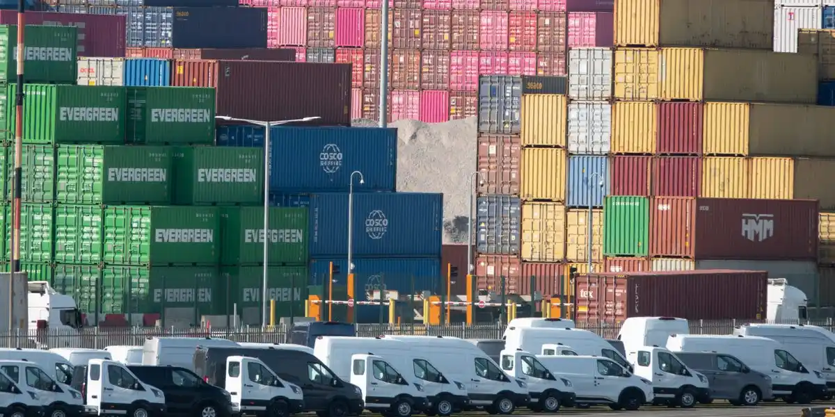 Thẩm phán Mỹ ra lệnh hoàn trả hàng tỷ USD thuế quan thời Trump