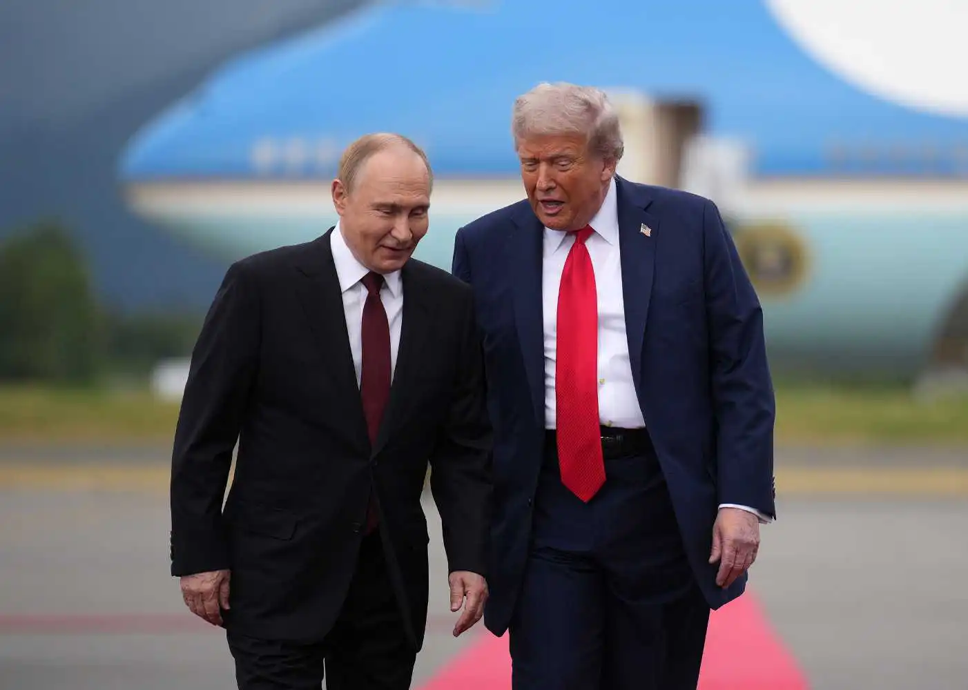 trump-allows-india-to-buy-russia-oil.jpg trump-allows-india-to-buy-russia-oil.jpg