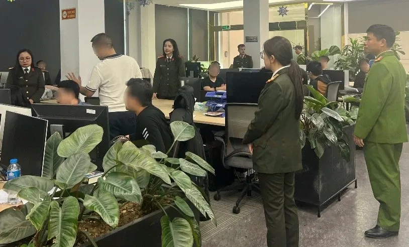 kham-xet-vu-an-ftxf.png kham-xet-vu-an-ftxf.png