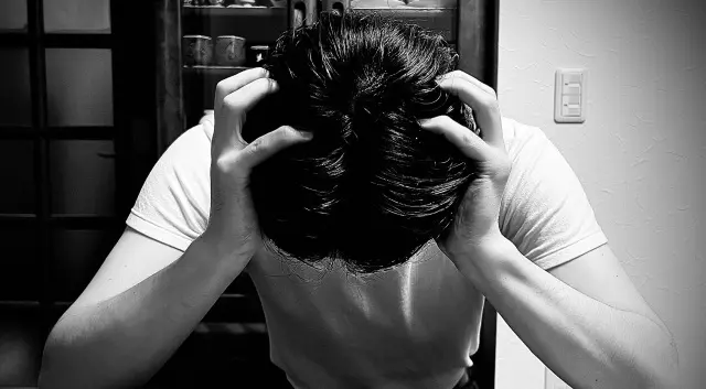 多數交易者的潰敗，本質上是心智亂了、紀律碎了