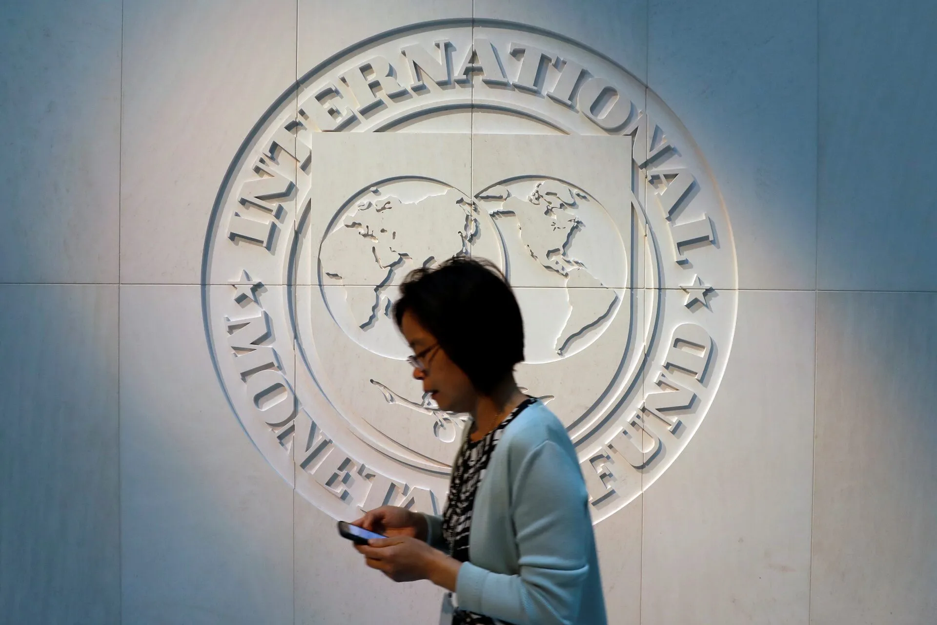 phan-tich-imf-trai-phieu-my.jpg phan-tich-imf-trai-phieu-my.jpg