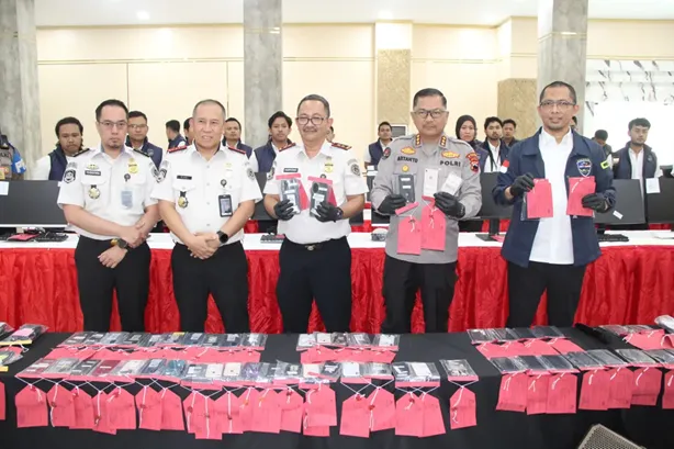 kerugian-korban-trading-online-bodong-mencapai-41-miliar-rupiah.png kerugian-korban-trading-online-bodong-mencapai-41-miliar-rupiah.png
