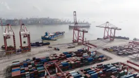Mỹ và Trung Quốc nối lại đối thoại về đất hiếm, nông sản và AI trước thượng đỉnh tháng 9