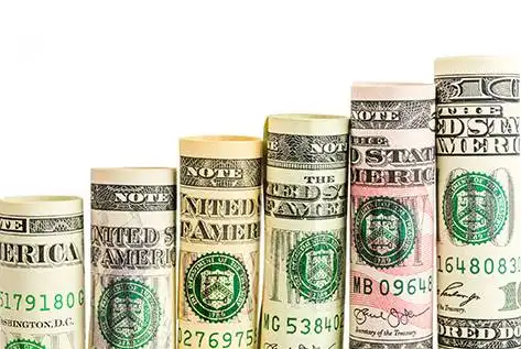 الدولار يستقر قرب أعلى مستوى في أسبوع بعد إعلان ترامب انتهاء مذكرة التفاهم مع إيران