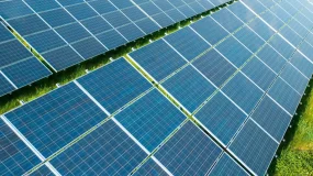 Energia limpa precisa ir além do topo da pirâmide financeira
