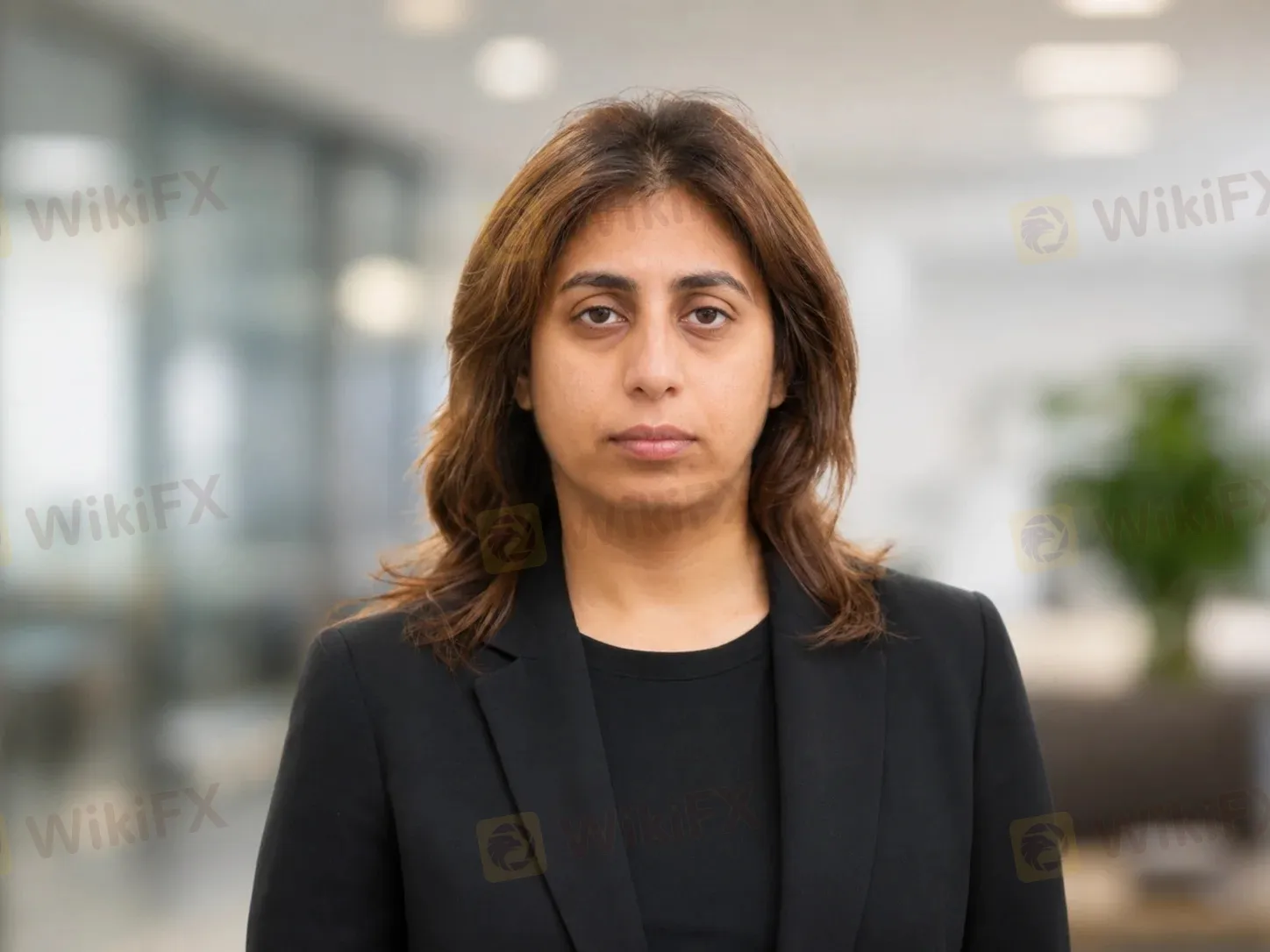14 منٹ قبل Robina