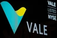 Ações da Vale sobem mais de 2% com alta do minério de ferro