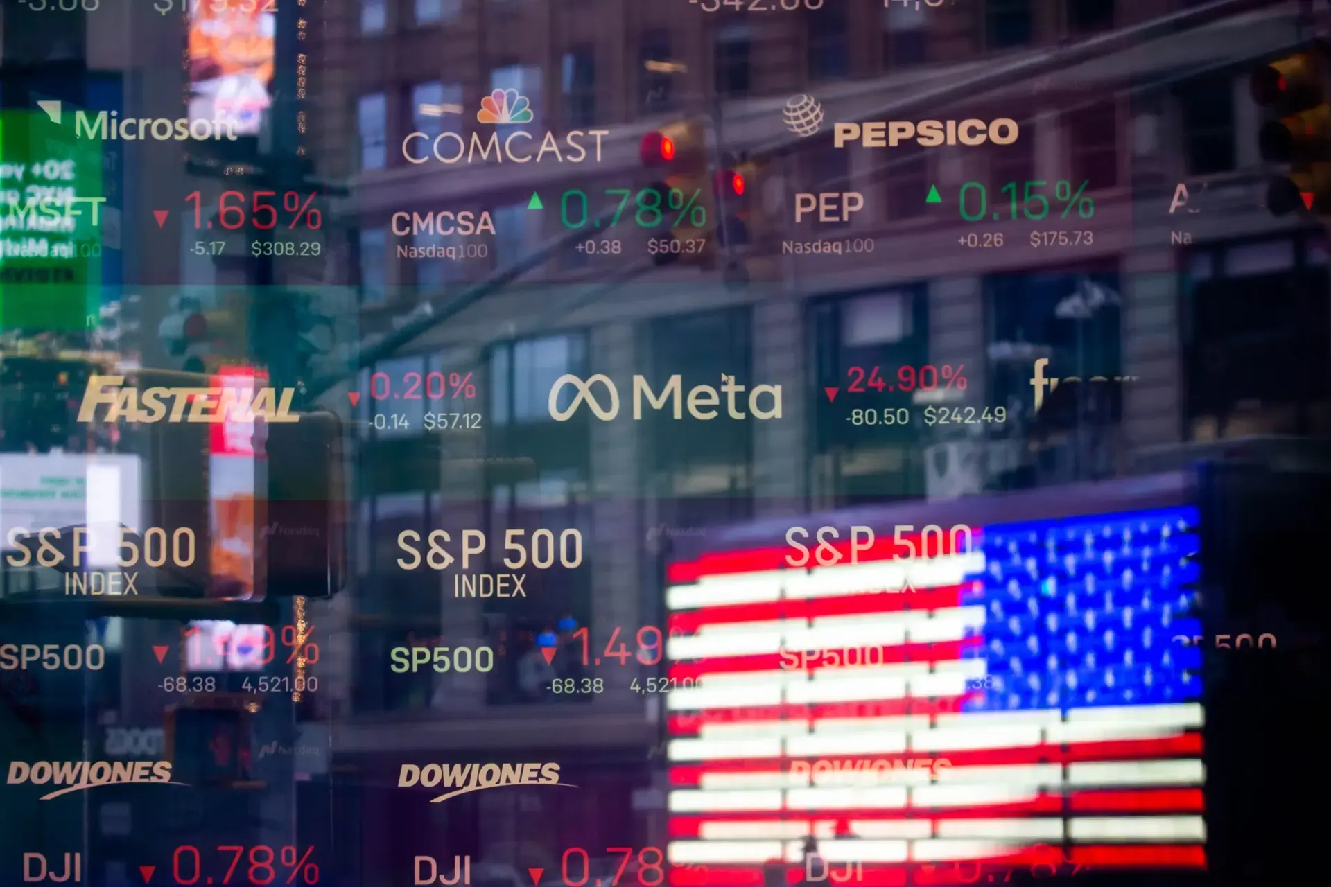 Bolsas de NY fecham em forte queda com tombo de techs e balanços no radar