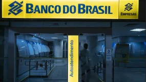 Banco do Brasil (BBAS3) sobe 5,52% após novo valor de JCP e pesquisa eleitoral