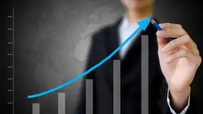 سهم لوسيد يقفز بعد اتفاق مع بولت لنشر 25 ألف سيارة أجرة ذاتية القيادة في أوروبا