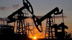 Petróleo fecha em alta com tensões no Oriente Médio e Rússia-Ucrânia