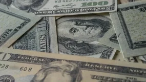 Treasury de 10 anos bate 5% na 1ª vez desde 2023 com temor global de juros
