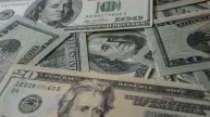 Dólar sobe com ata do Copom no radar do mercado