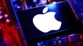 Apple recua na bolsa antes de lançamento de celular dobrável