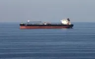Bloqueio em Ormuz faz seguro para navios ser ativado em minutos; entenda