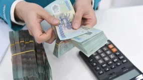 Một ngân hàng có lợi nhuận giảm gần 80% trong quý III