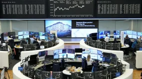 Ações europeias renovam máximas de duas semanas com rotação para setores defensivos