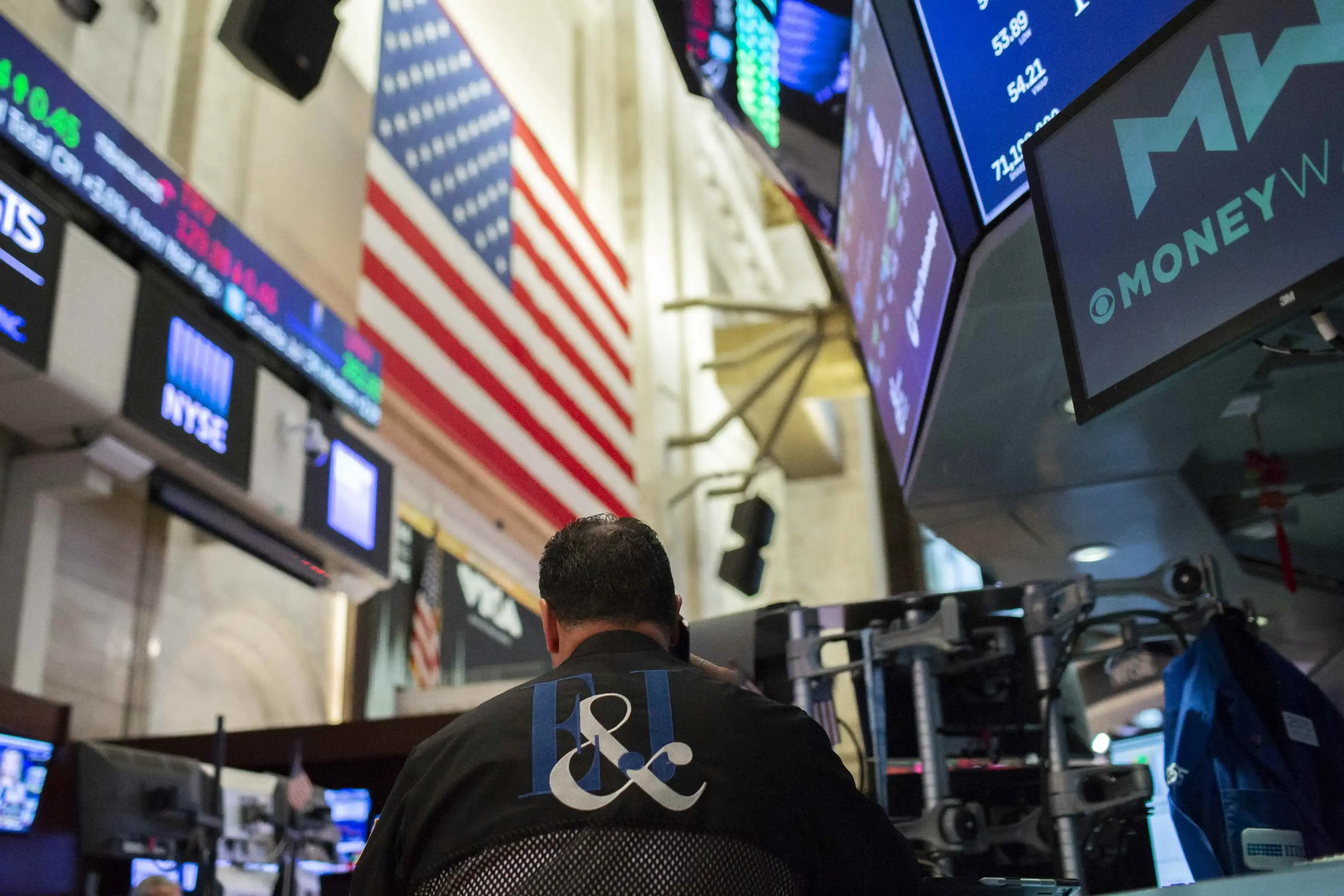 Diversificação ilusória: S&P 500 esconde concentração e fica mais sensível a juro