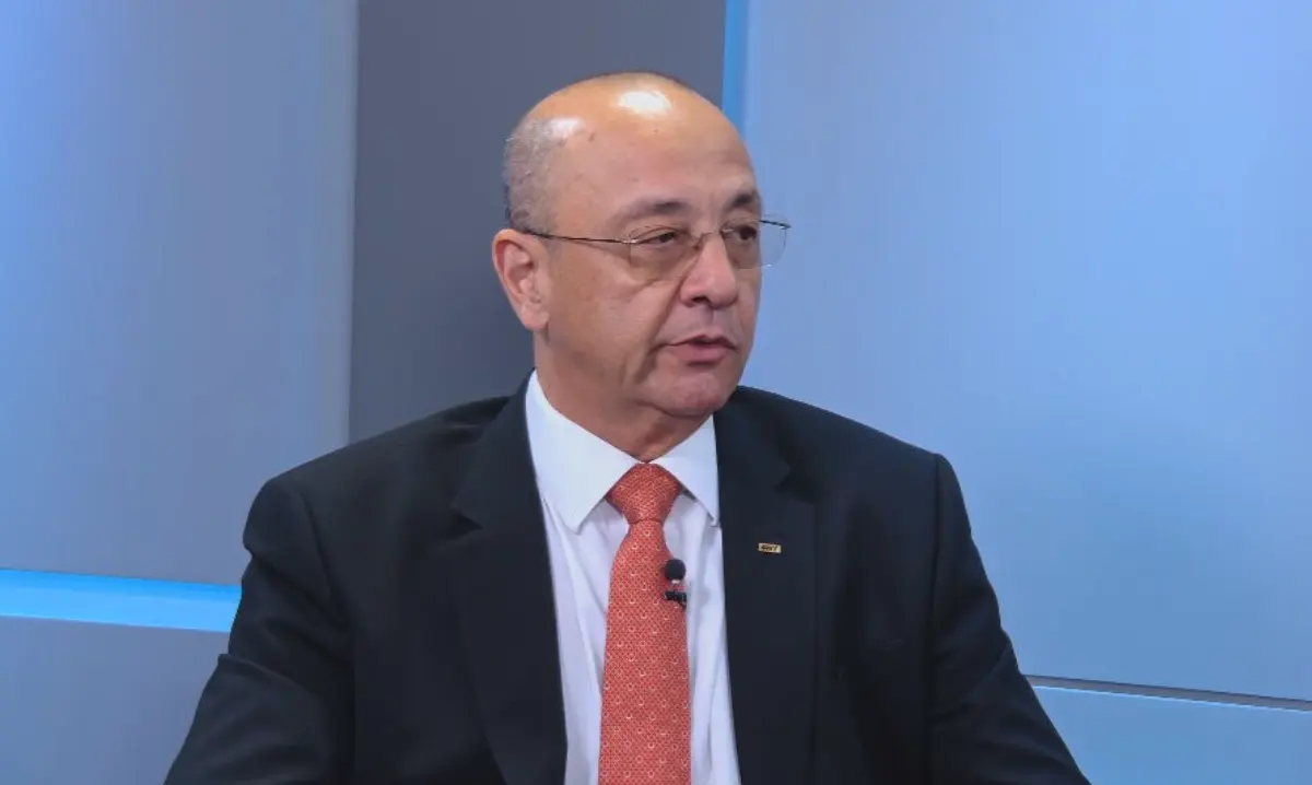 Ampliar refino de combustíveis reduzirá dependência externa, diz CNT