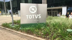 Totvs (TOTS3): por que JPMorgan reitera visão positiva mesmo com ação em forte queda