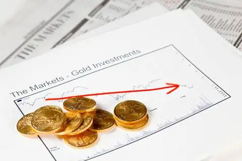 الذهب ينخفض مع ترقب محضر الاحتياطي الفيدرالي