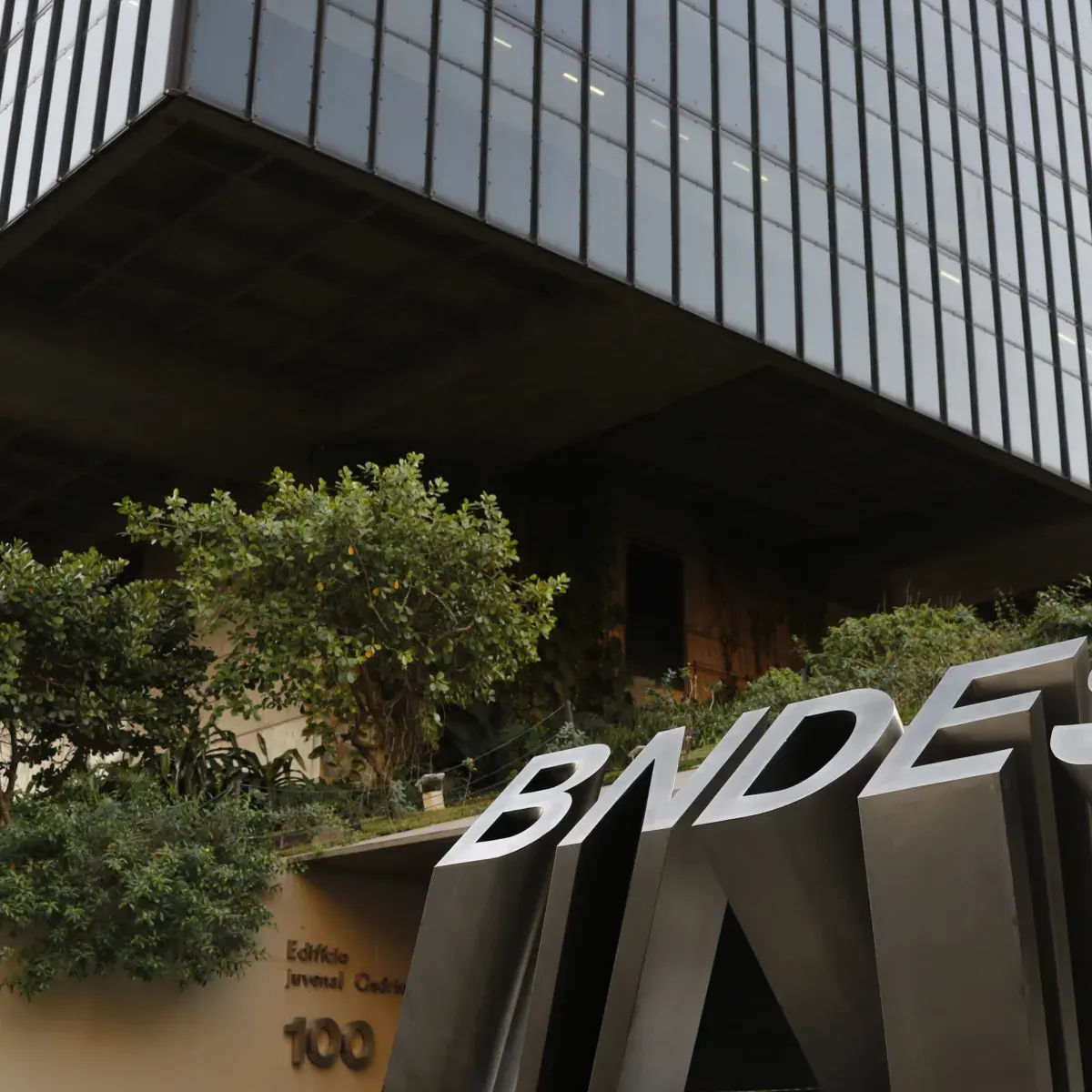 BNDES prepara projeto bilionário para atrair investimento em infraestrutura