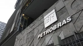 Petrobras lidera valorização entre gigantes globais do petróleo no mês; veja ranking