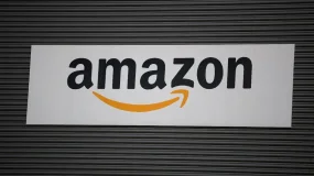Amazon frustra em lucro, investimentos em infraestrutura de IA crescem e ação cai 6%