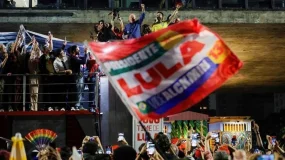 Investidores esperam queda das ações e do real após reeleição de Lula