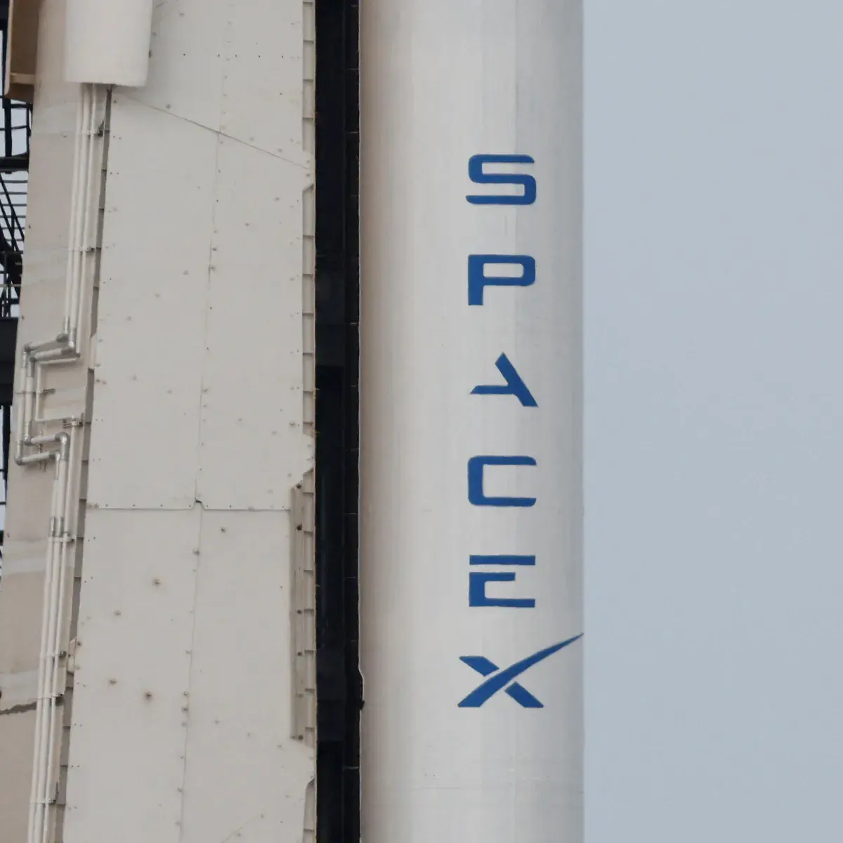 SpaceX domina Wall Street após IPO histórico e alta volatilidade dos papéis