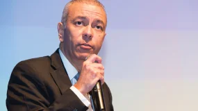Bradesco vê pressão em inadimplência, mas está seguro com crédito, diz CEO