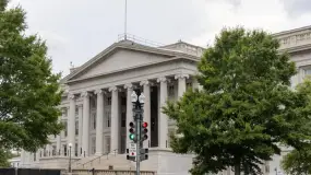 分析师警告：10年期美债收益率冲上4.8%将导致更广泛问题