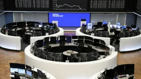 Bolsas da Europa fecham em alta com recuo do petróleo e dados econômicos, antes do Fed