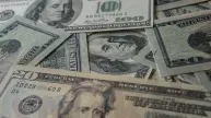 Dólar sobe com ata do Copom no radar do mercado