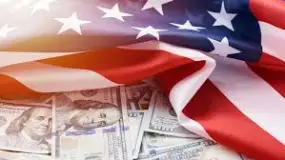非农数据大幅修正暗示美国经济或迎转折点，美联储官员再发警示，市场对降息的期待持续升温。