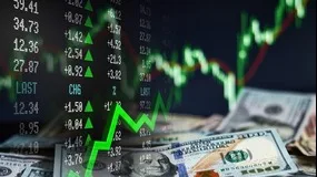 Dollar Weakens Further as Fed Rate Cut Bets Rise; Wall Street Rallies on Tariff-Driven Tech Boost