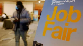 数据分析 | 美国8月小非农ADP增加13.2万人远低于预期 市场预计美联储要加息75基点