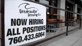 数据分析 | 美国8月非农增加31.5万人略高于预期增幅较小 美联储或温和加息