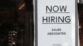 数据分析 | 美国上周初请人数为23.2万人是两个月最低水平 美联储加息75基点稳了