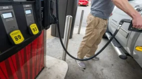 数据解读 | 纽约联储调查显示11月通胀预期反弹 通胀上升与经济增长放缓并存